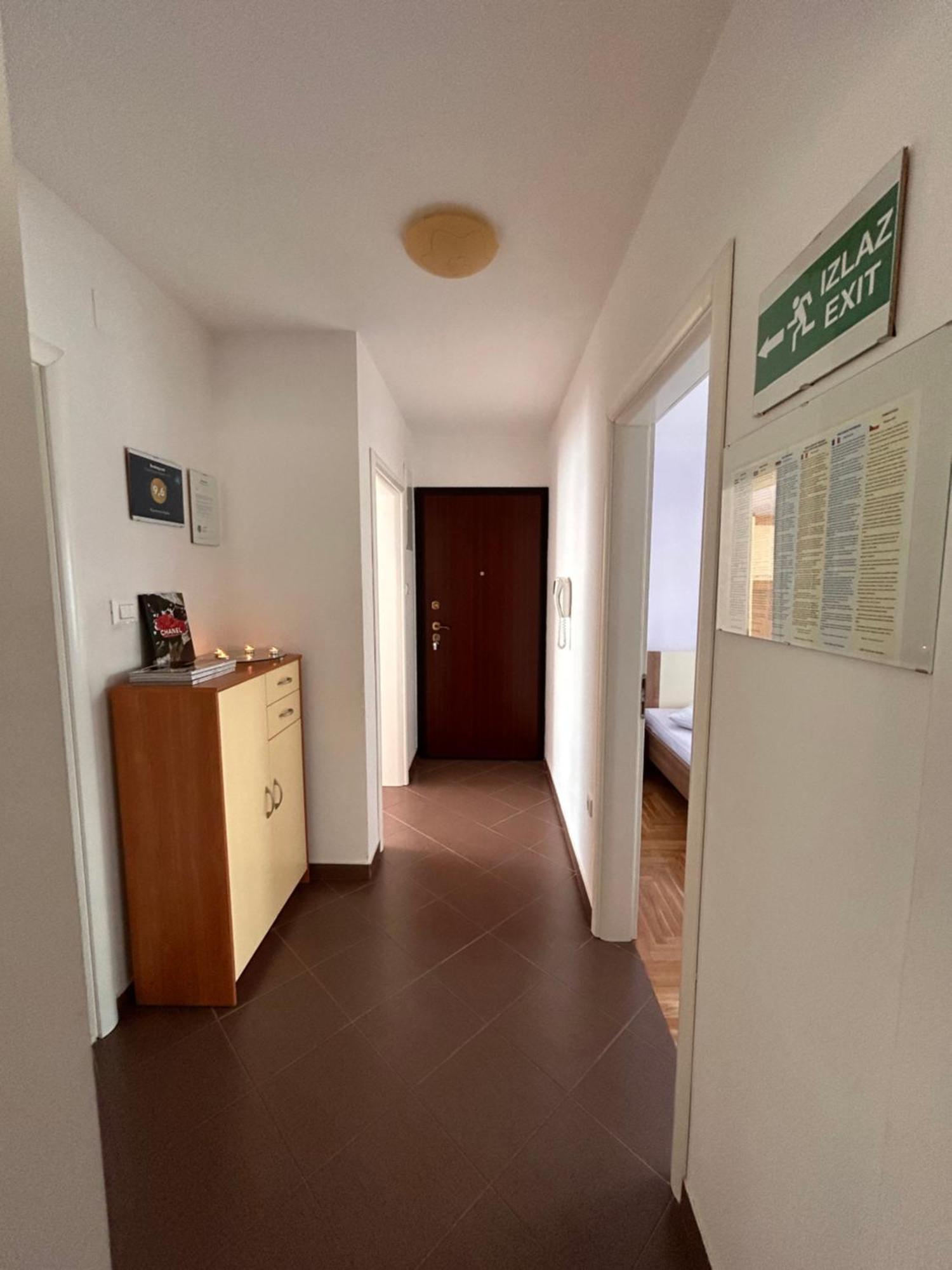 Apartment Agata Трогір Екстер'єр фото