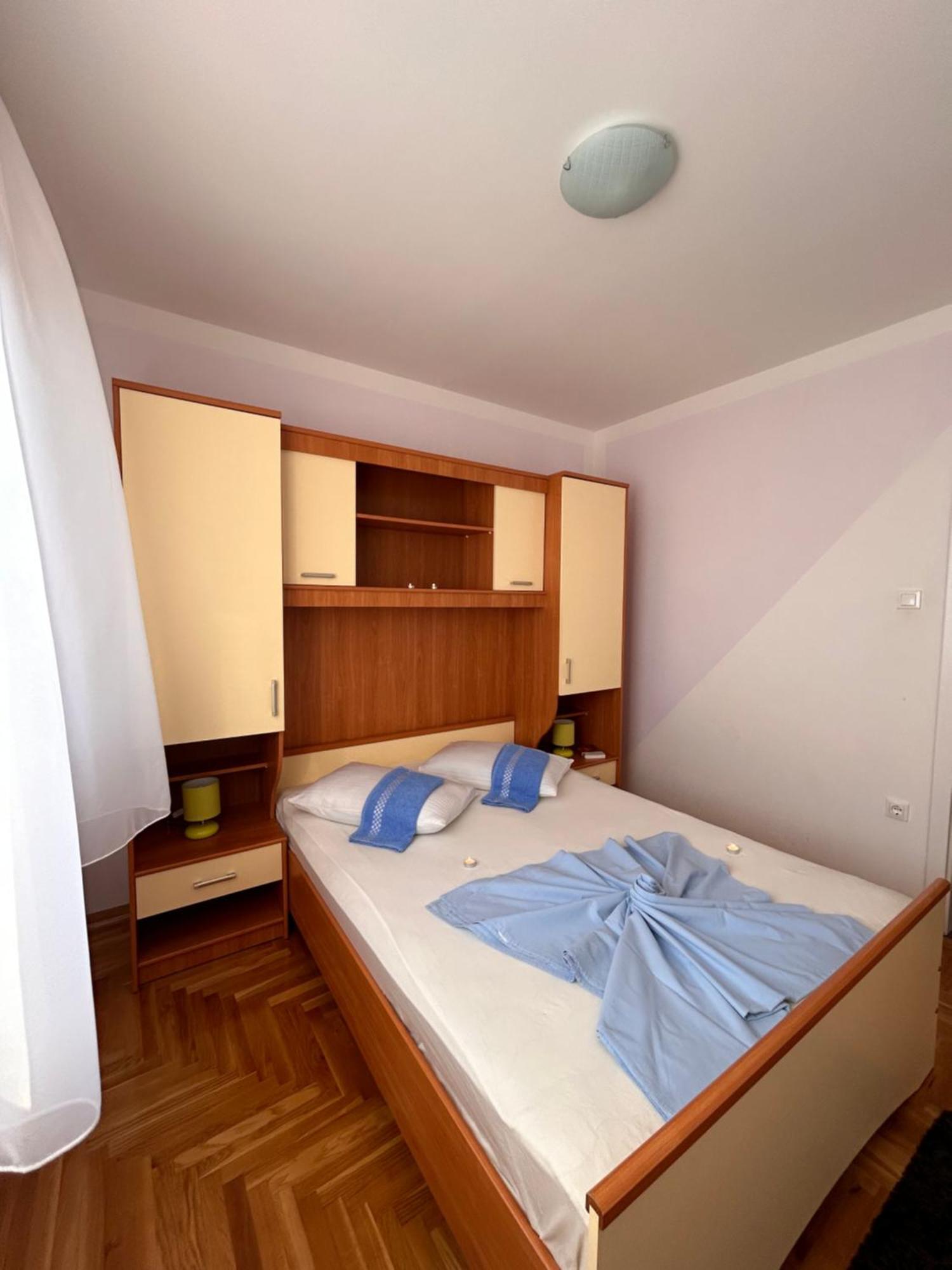 Apartment Agata Трогір Екстер'єр фото