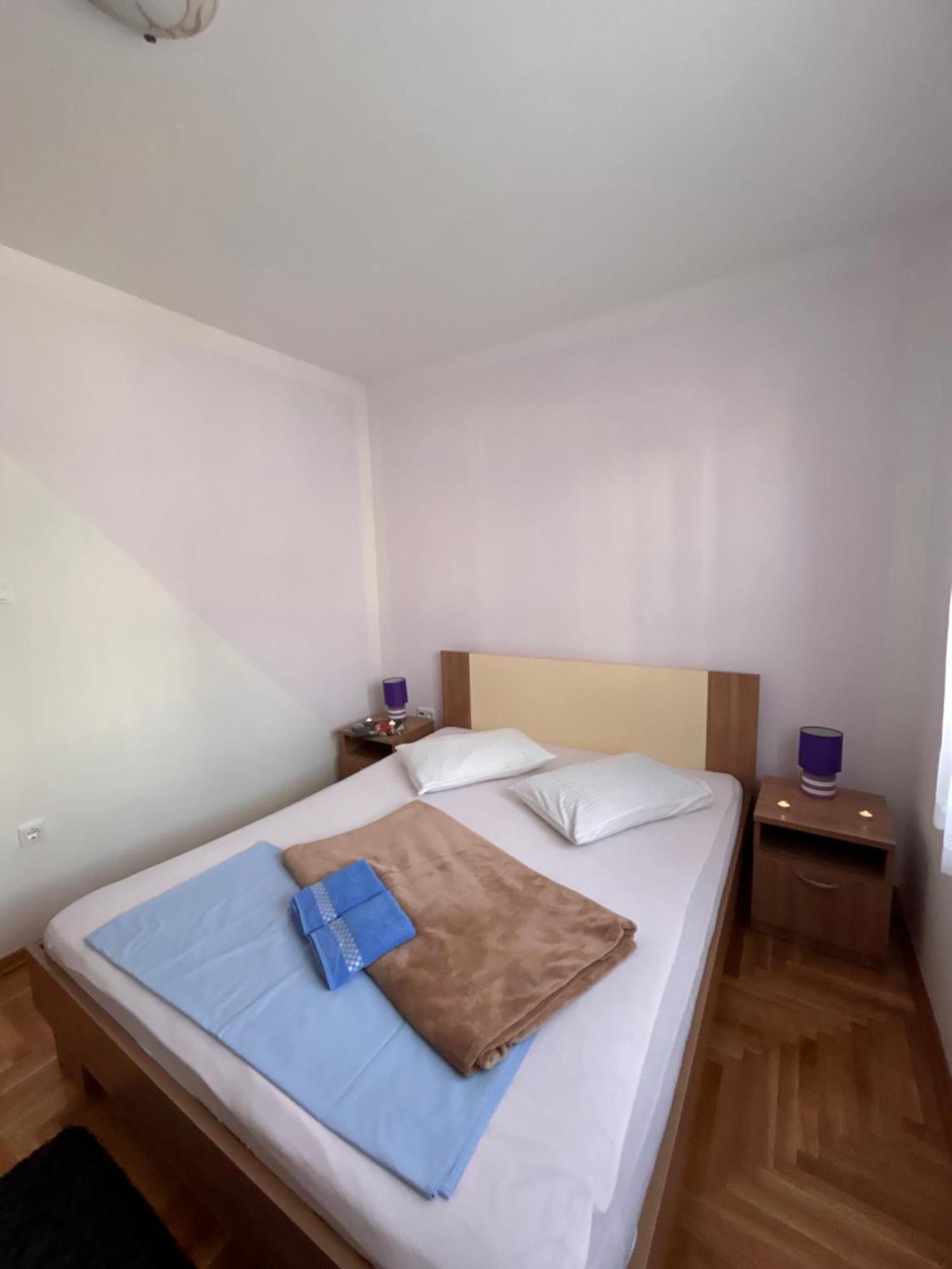 Apartment Agata Трогір Екстер'єр фото