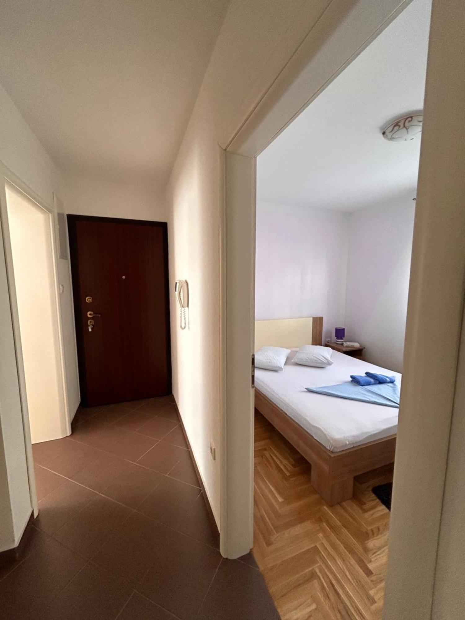 Apartment Agata Трогір Екстер'єр фото